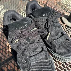 Puma X Rihanna Fenty Women's 9.5 size Creeper Phatty Corduroy Black - Pre-Owned
